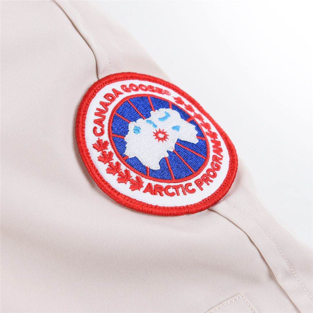 Canada Goose Junction Hooded Puffer Jacket - FashionPlug