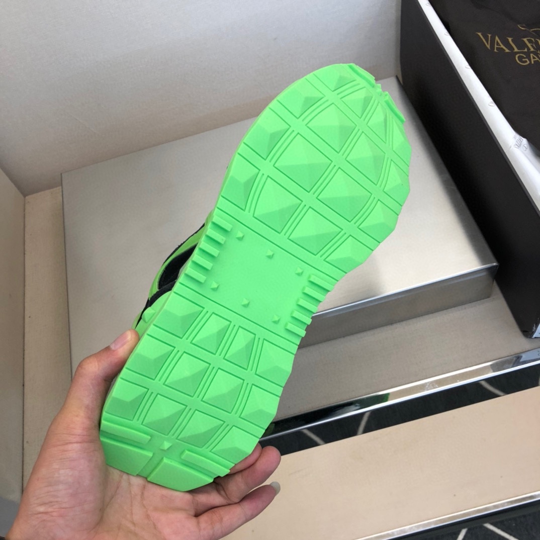 Valenti Netrunner Fabric And Suede Sneaker - FashionPlug