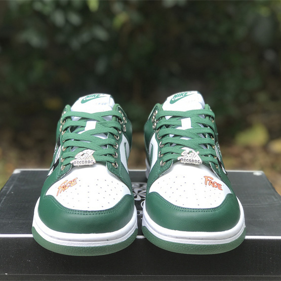 Nike SB Dunk Low Sneaker     DD1931-101 - FashionPlug