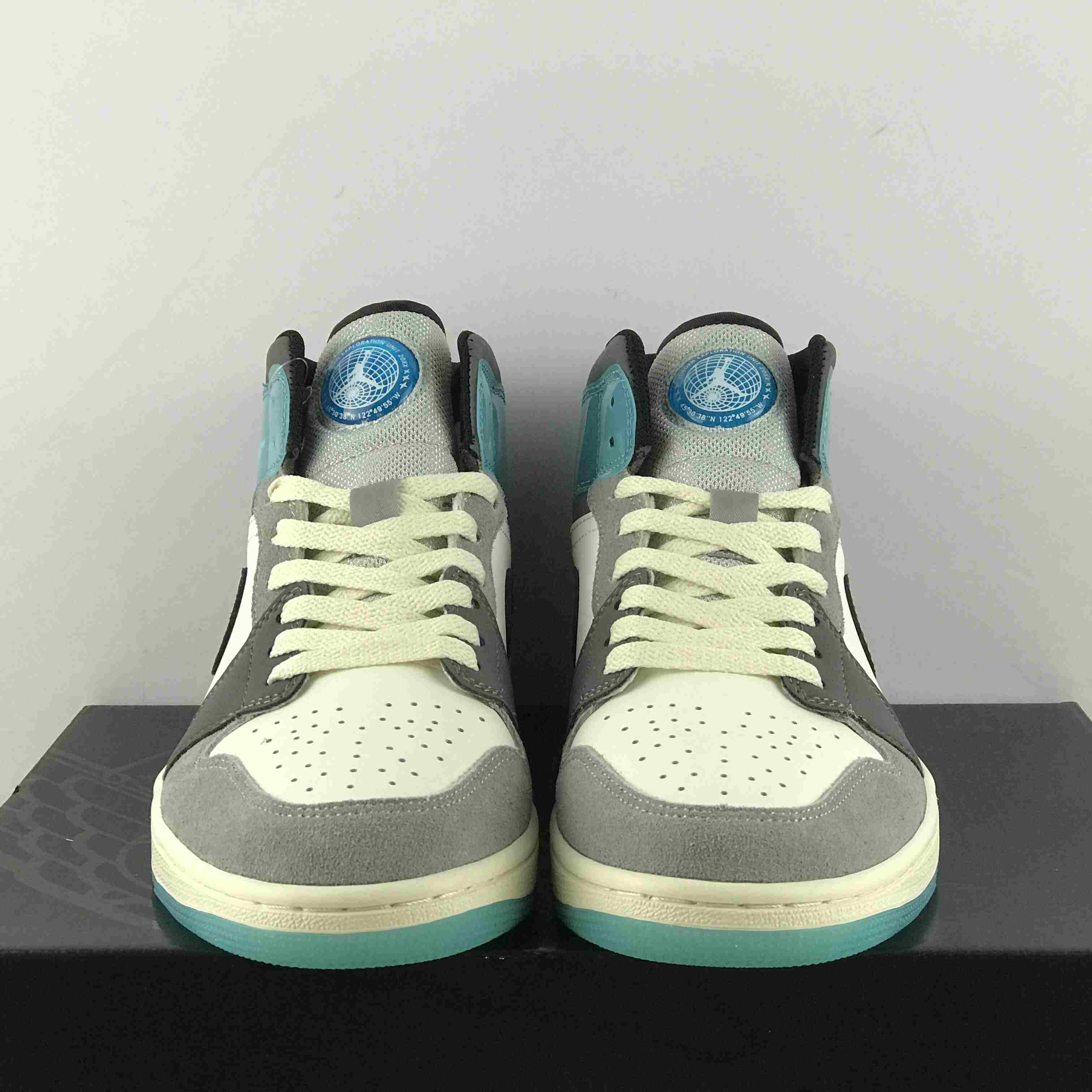 Air Jordan 1 Mid SE Sneaker     - FashionPlug
