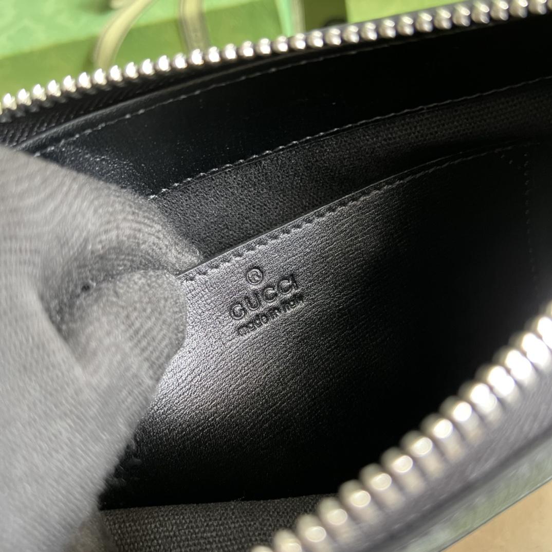 Gucci GG Supreme Messenger Bag(21-23.5-4.5cm)   - FashionPlug