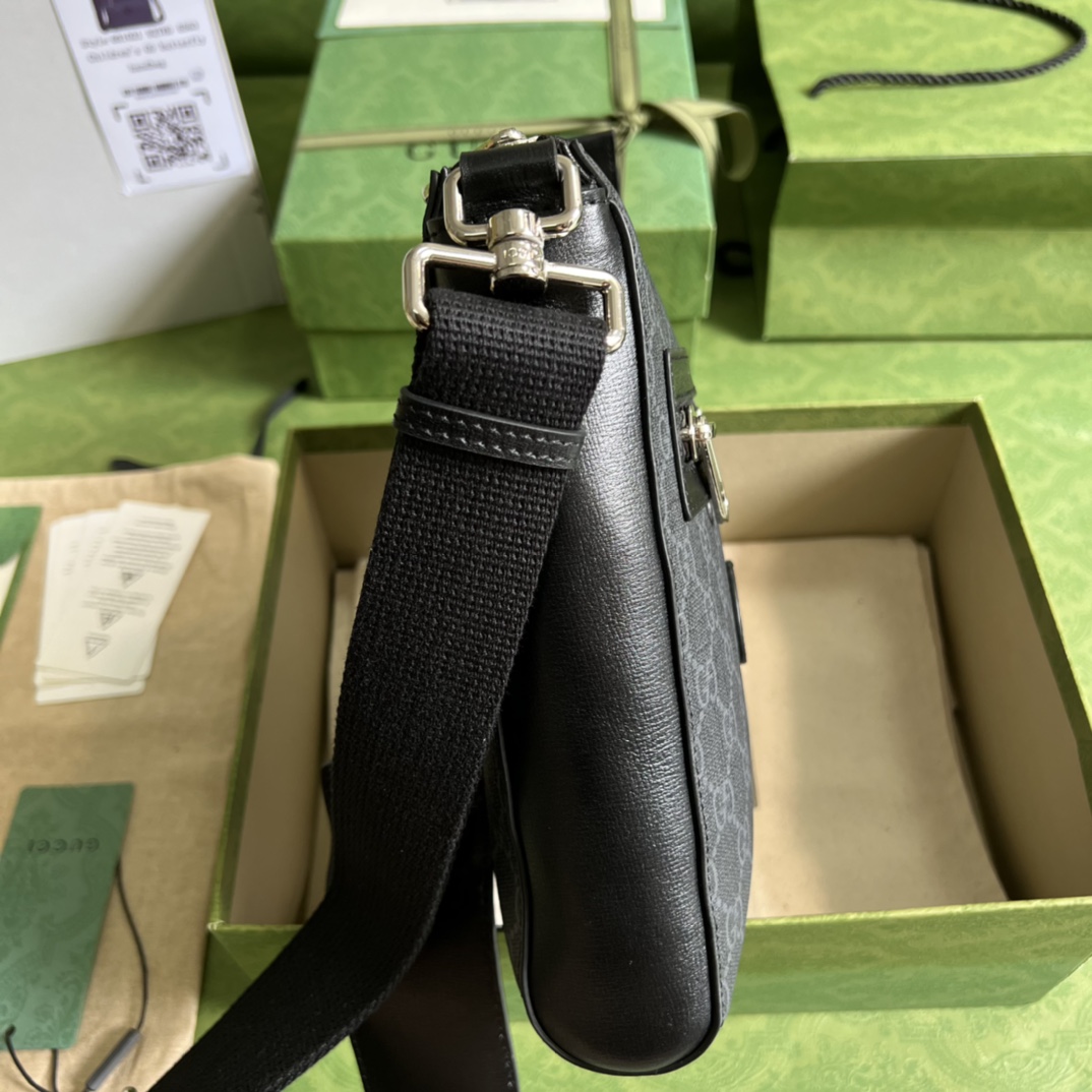 Gucci GG Supreme Messenger Bag(21-23.5-4.5cm)   - FashionPlug