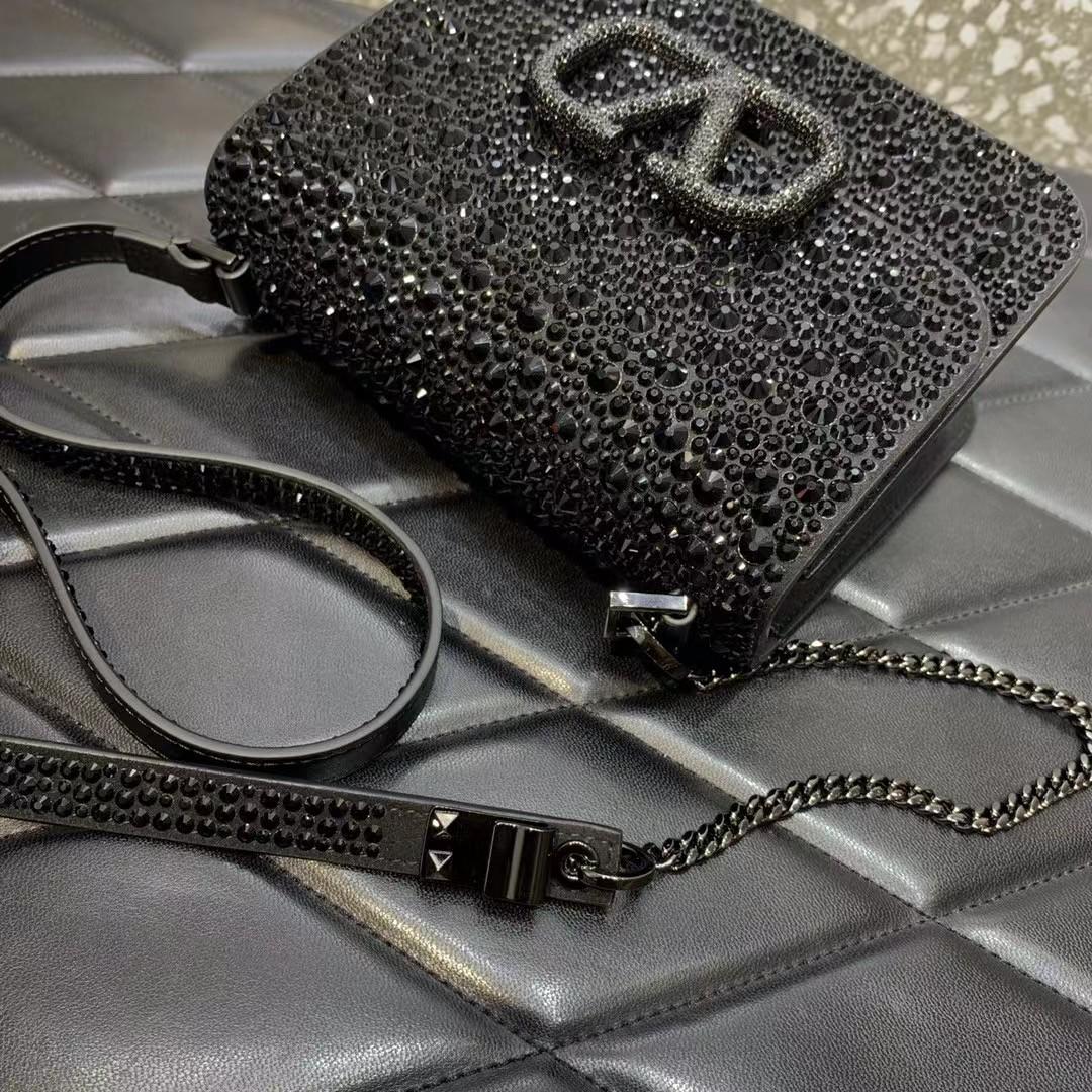 Valenti Vlogo Shoulder Bag - FashionPlug