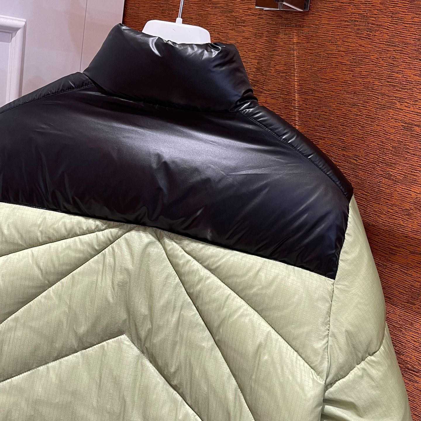 Moncler 2 Moncler 1952 Down Tama Jacket - FashionPlug
