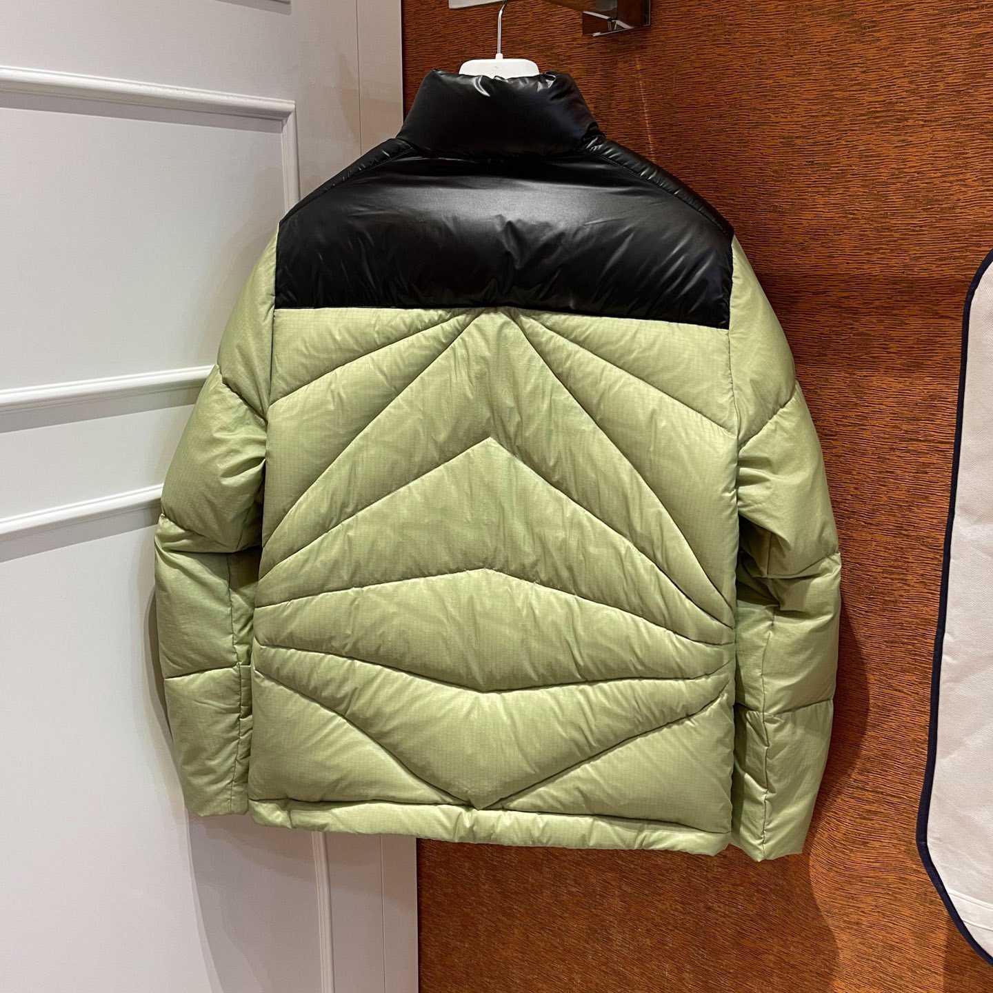 Moncler 2 Moncler 1952 Down Tama Jacket - FashionPlug