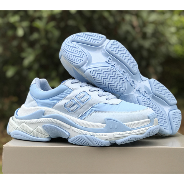 Balenciaga Sneaker  - FashionPlug