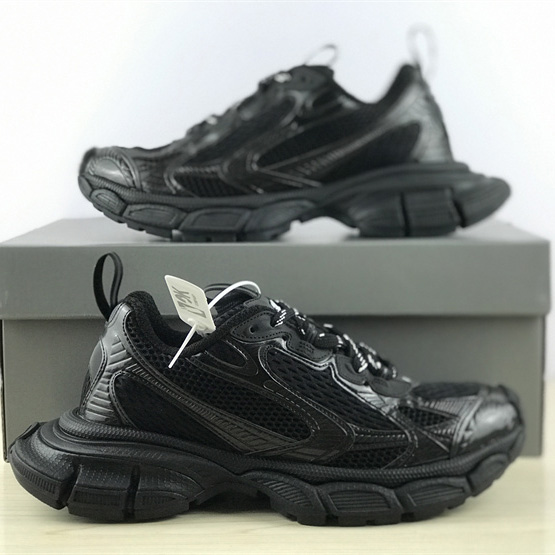 Balenciaga Black Sneaker - FashionPlug