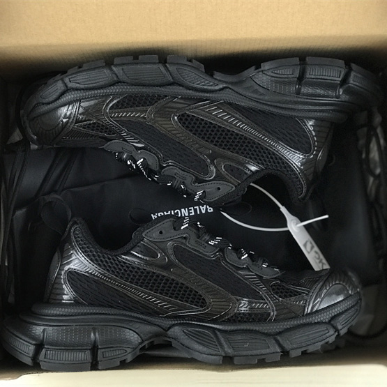 Balenciaga Black Sneaker - FashionPlug