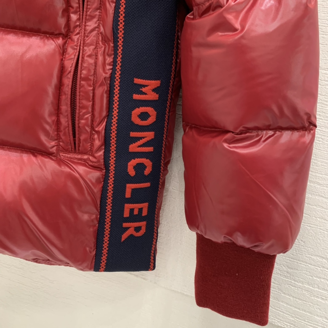 Moncler Lunetiere Short Down Jacket - FashionPlug