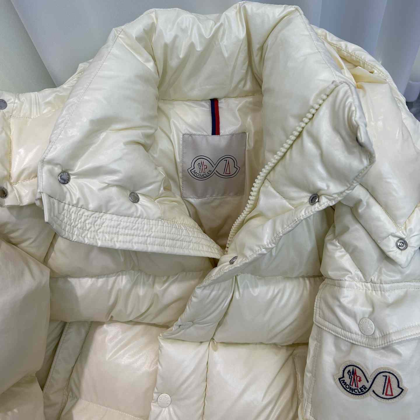 Moncler Maya 70 Short Down Jacket - FashionPlug