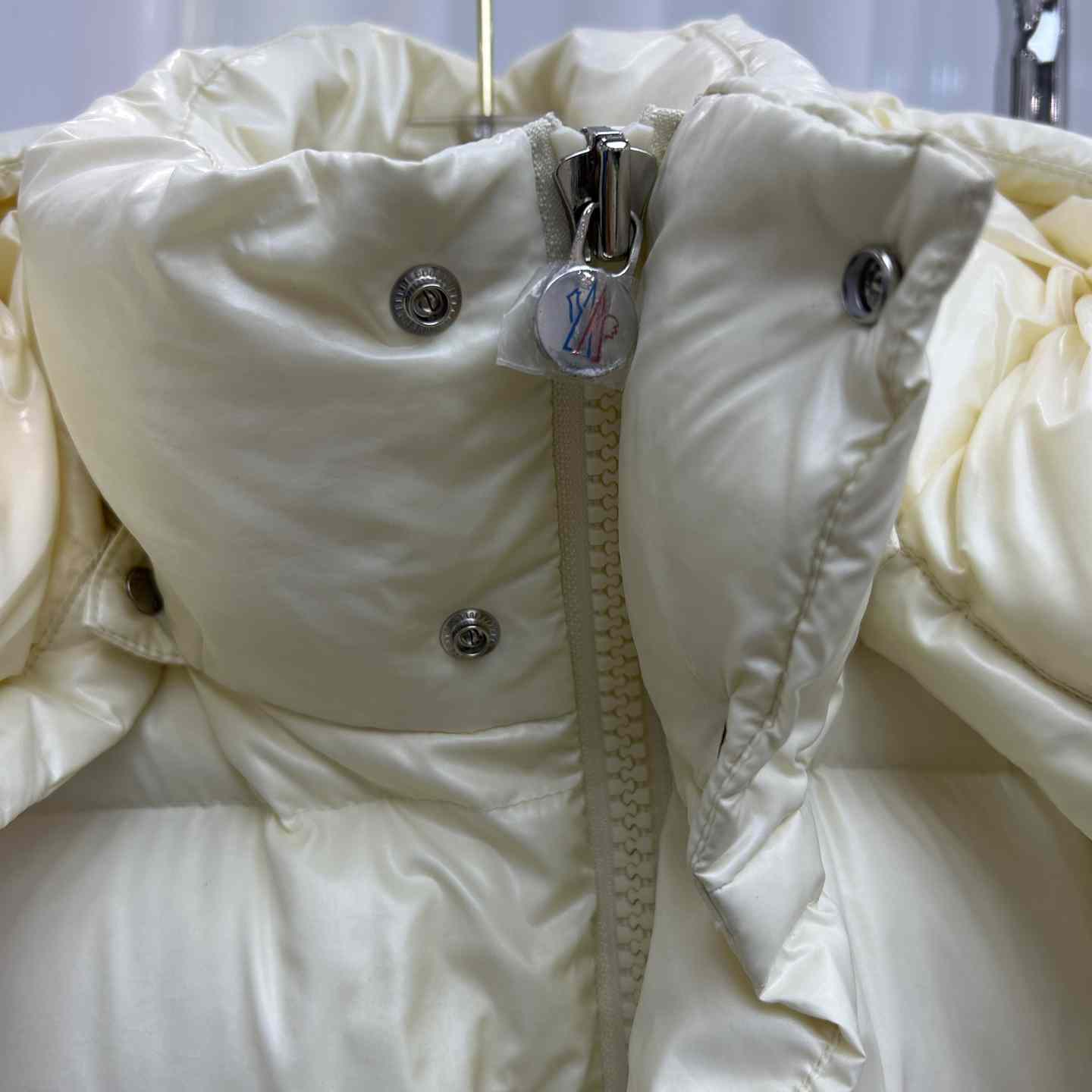Moncler Maya 70 Short Down Jacket - FashionPlug