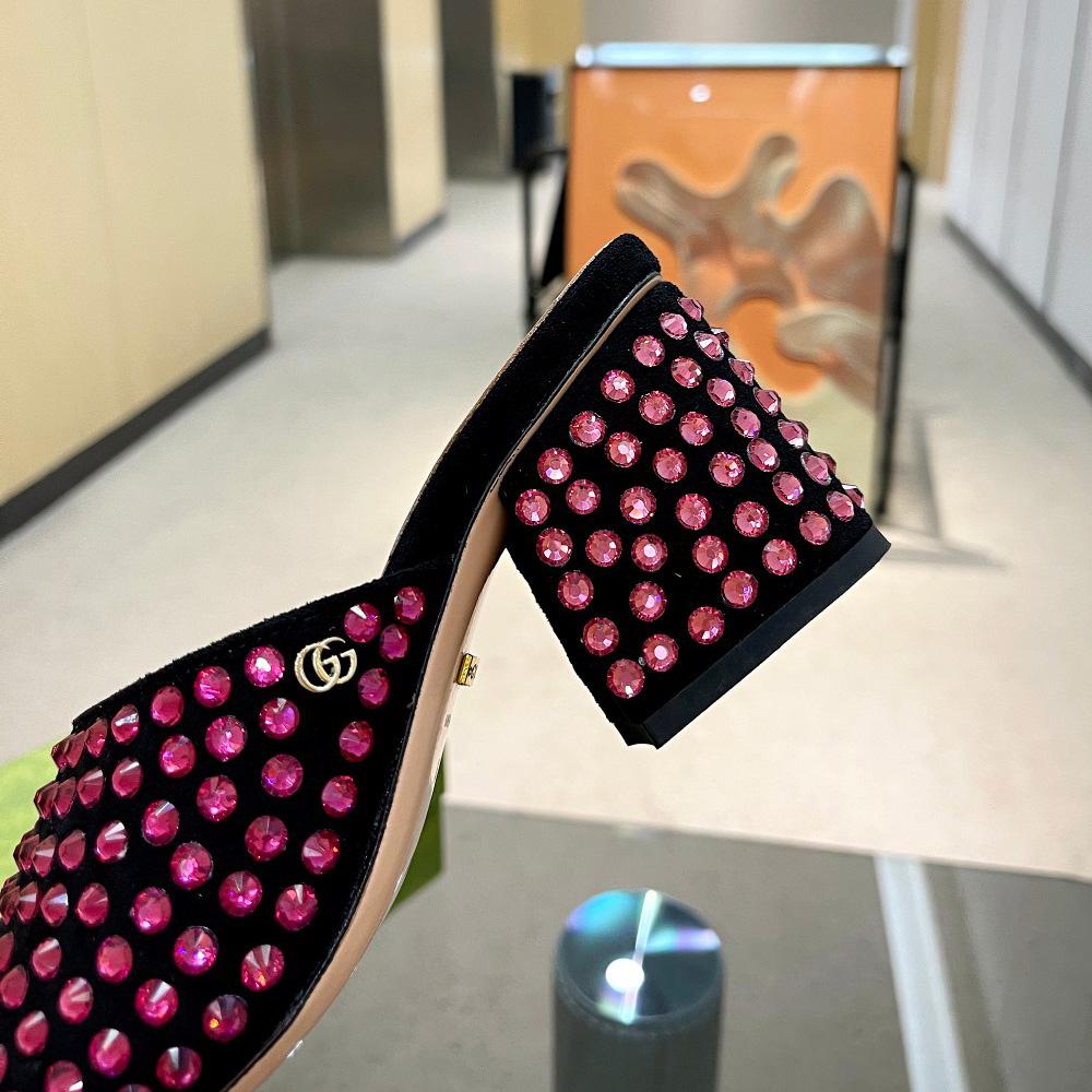 Gucci Women's Slide Sandal With Crystals - FashionPlug