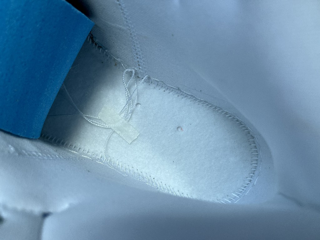 Air Jordan 1 Mid  Sneaker      DZ5326-300 - FashionPlug