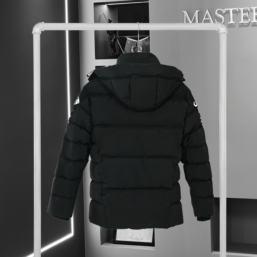Moose Knuckles Naufrage Quilted Puffer Jacket - FashionPlug