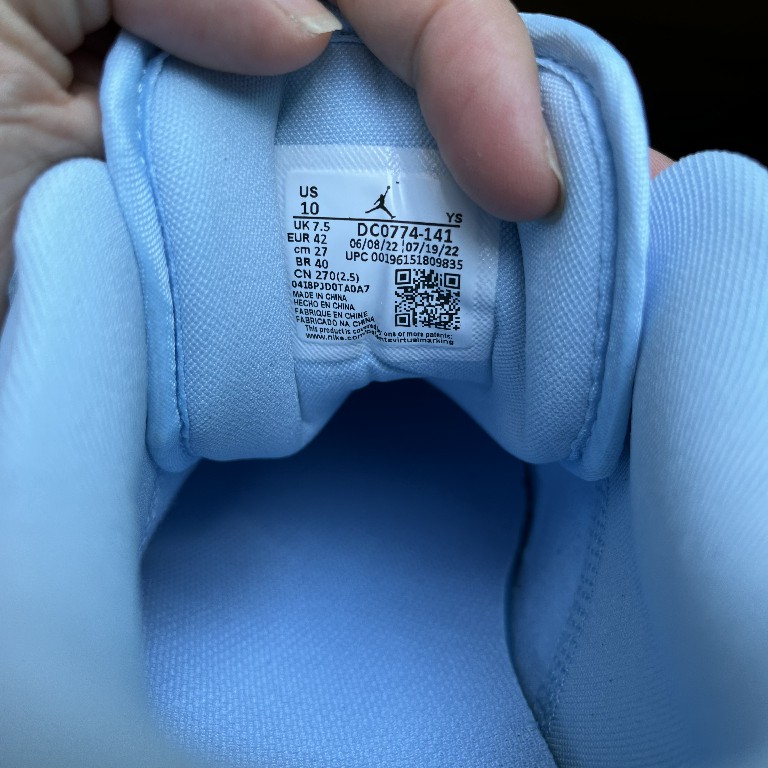 Air Jordan 1 Low Sneaker    DC0774-141 - FashionPlug