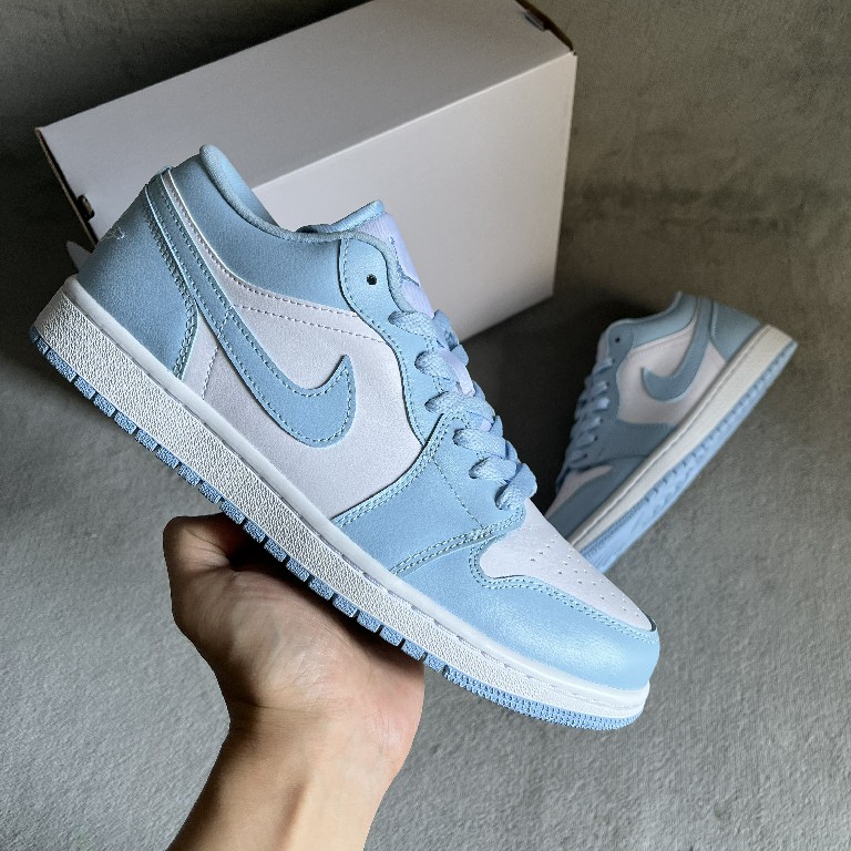 Air Jordan 1 Low Sneaker    DC0774-141 - FashionPlug