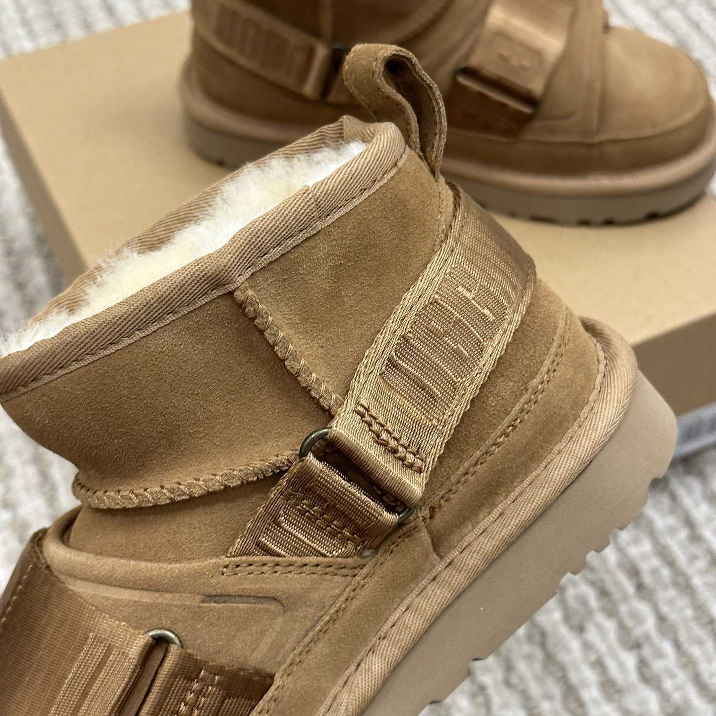 Ugg Logo Boots - FashionPlug