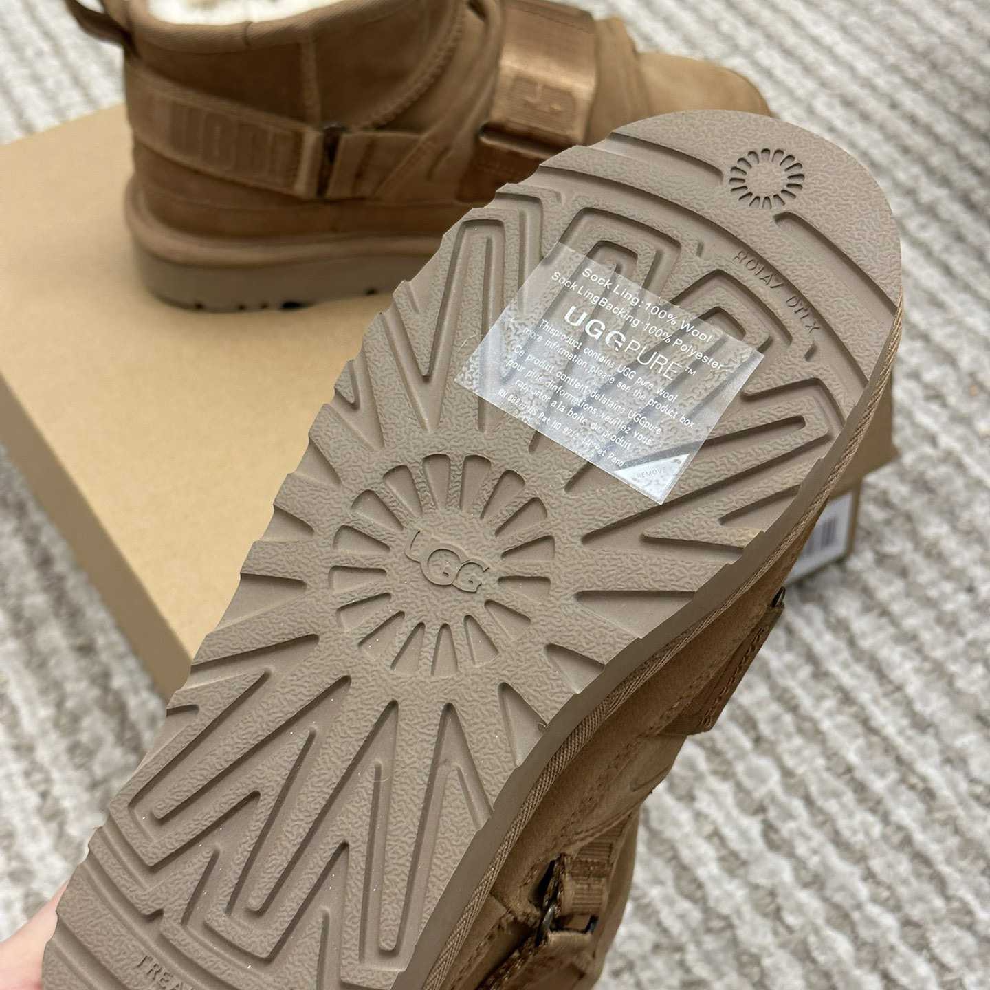 Ugg Logo Boots - FashionPlug