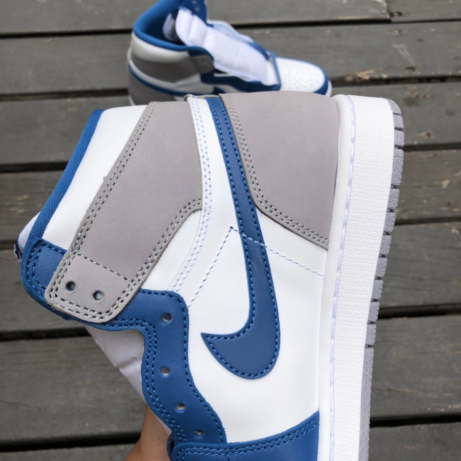 Air Jordan 1 Retro Sneaker   fd1437-410 - FashionPlug