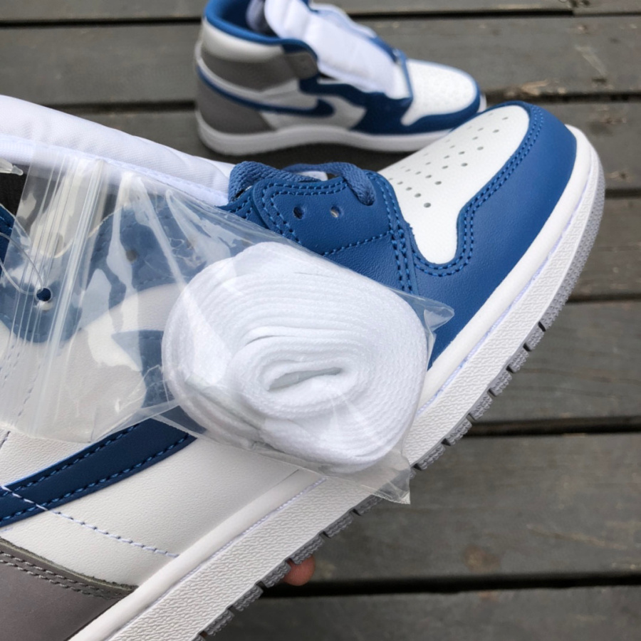 Air Jordan 1 Retro Sneaker   fd1437-410 - FashionPlug