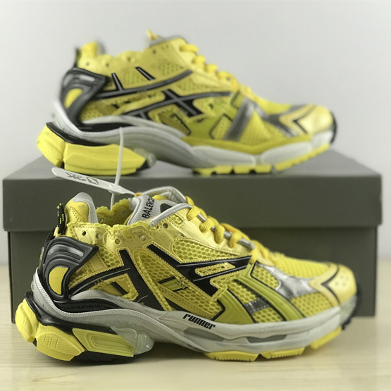 Balenciaga Runner Sneaker  - FashionPlug