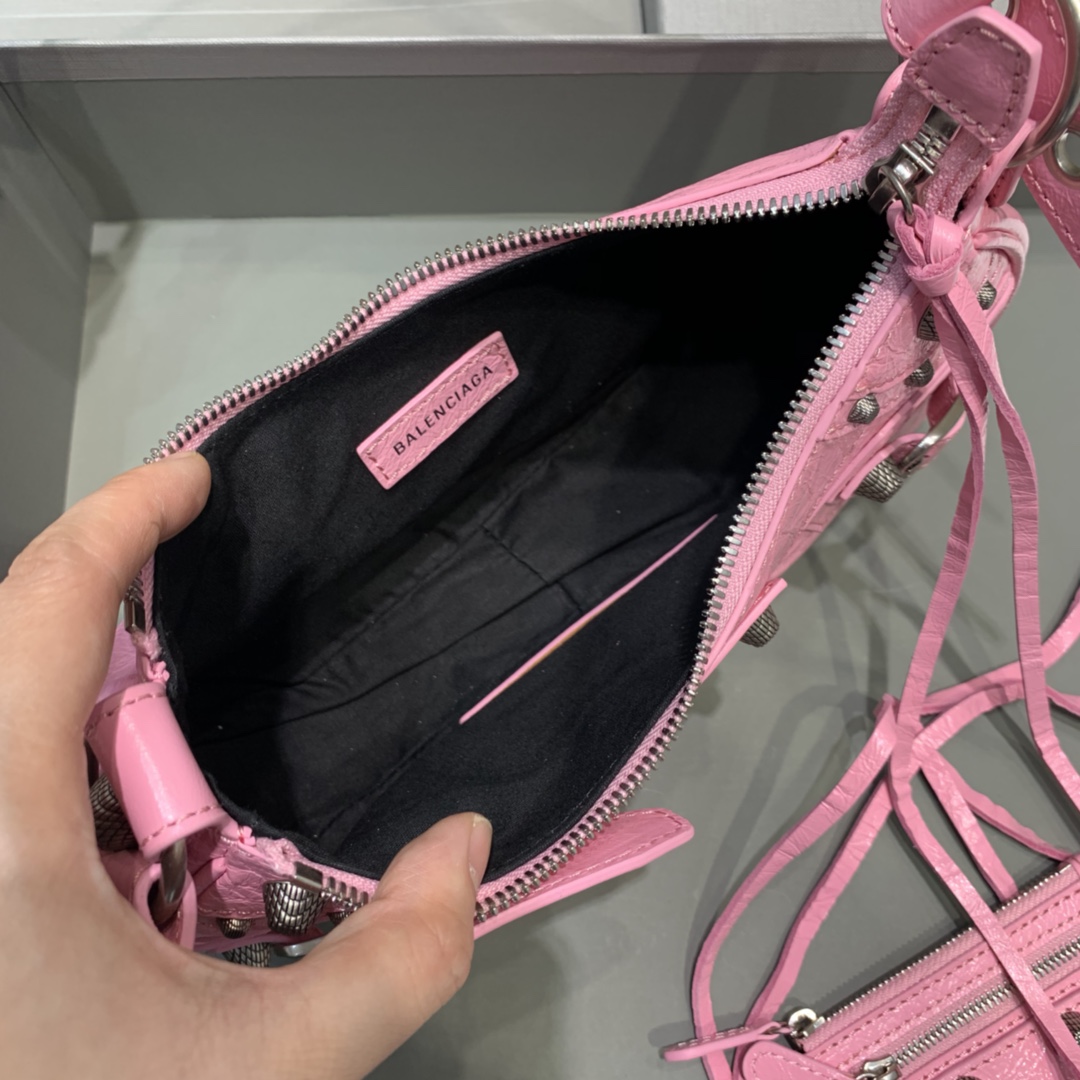 Balenciaga Women's Le Cagole XS Shoulder Bag In Pink(26-12-6cm) - FashionPlug