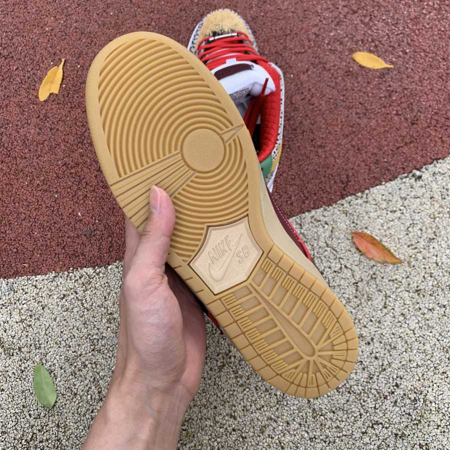 Nike SB Dunk Low Sneaker       CZ2239-600 - FashionPlug