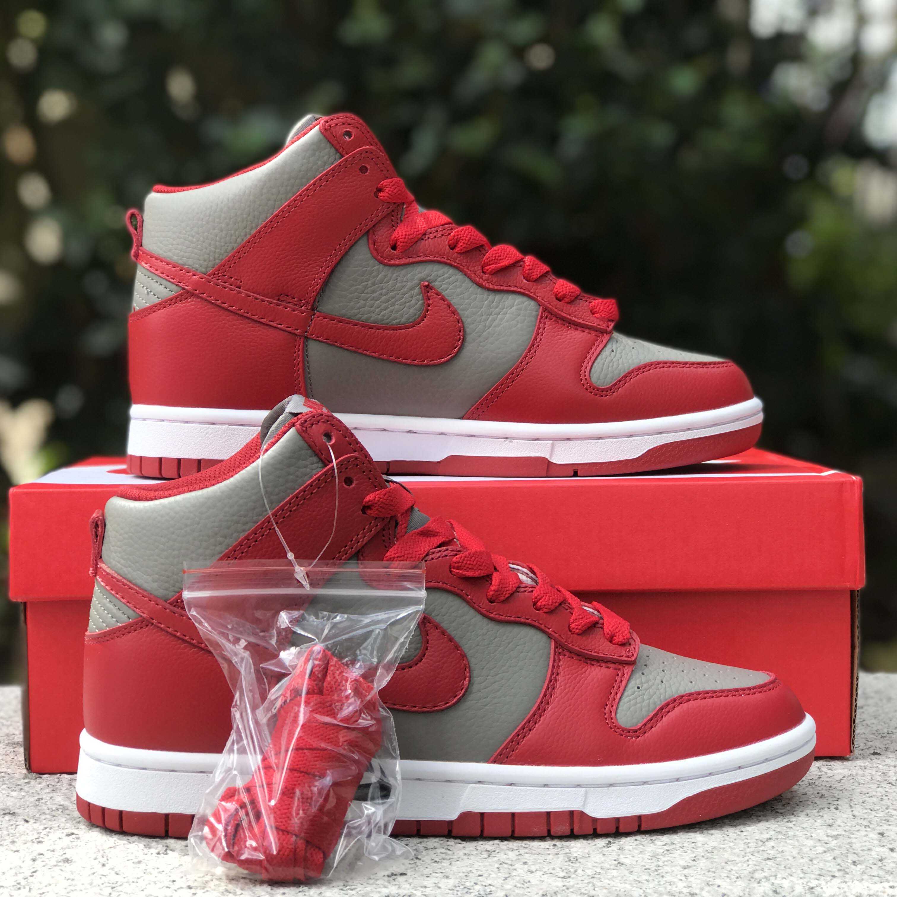 Nike Dunk High Unlv Sneaker        850477-001 - FashionPlug