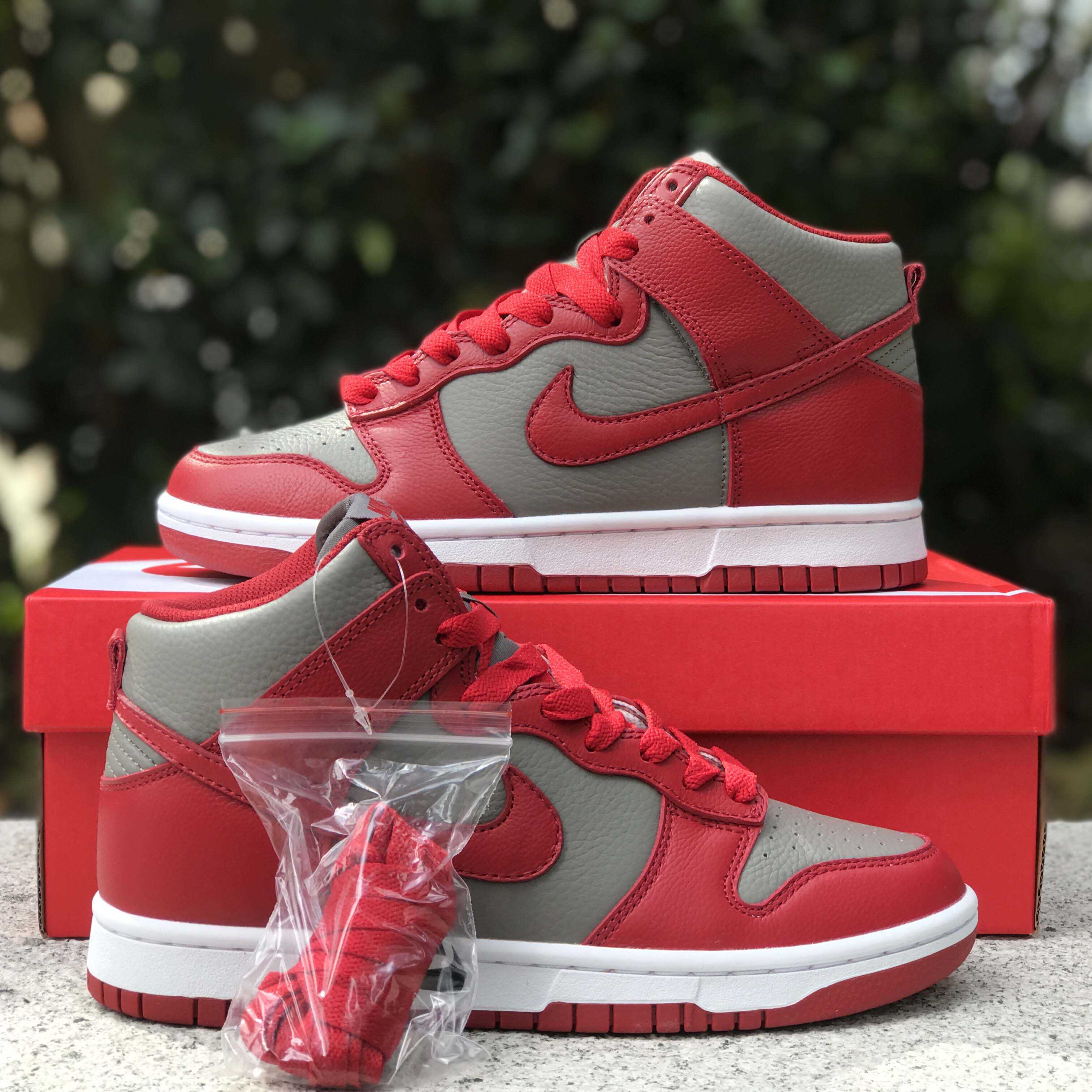 Nike Dunk High Unlv Sneaker        850477-001 - FashionPlug