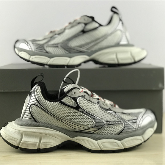Balenciaga Runner Sneaker  - FashionPlug