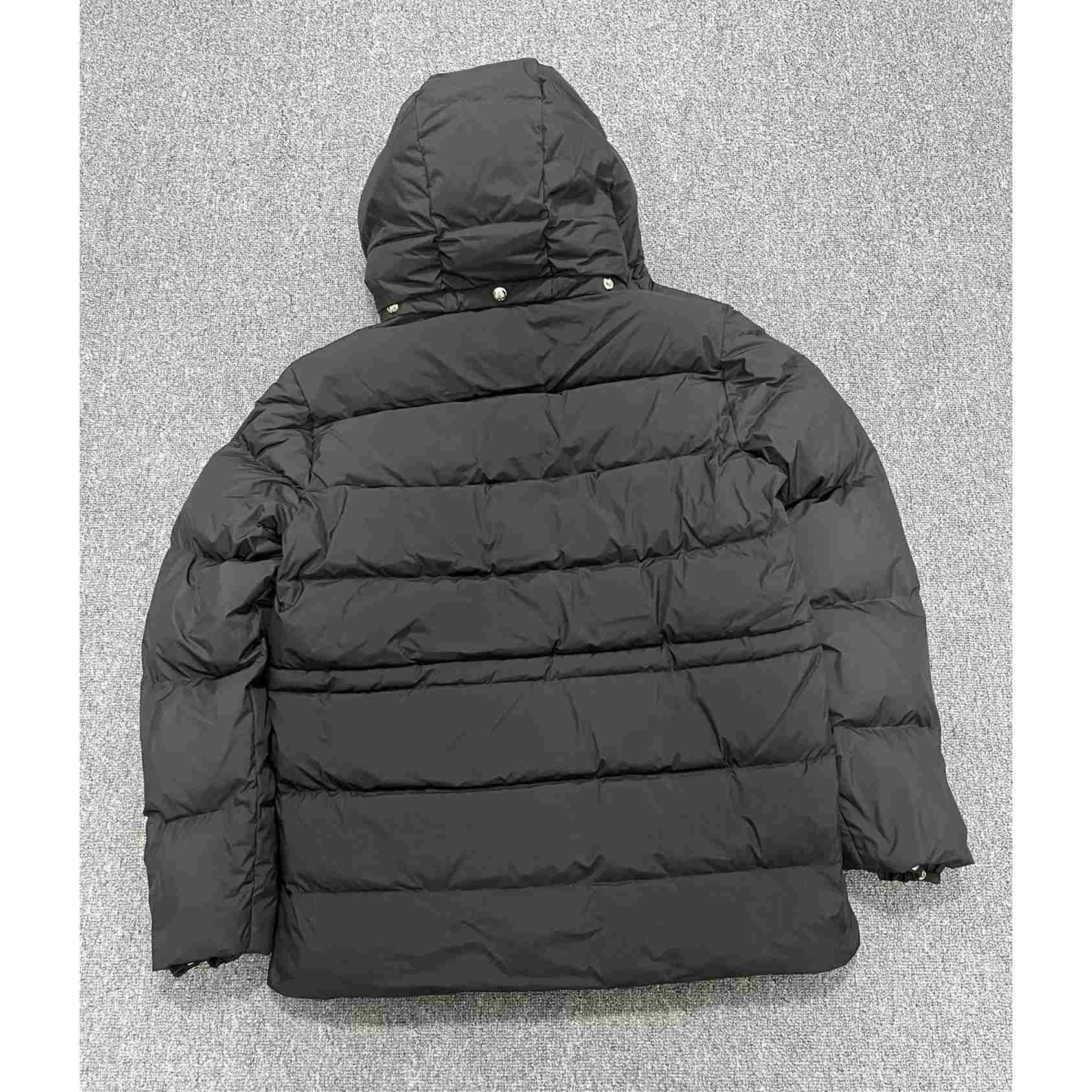 Moncler Bauges Short Down Jacket - FashionPlug