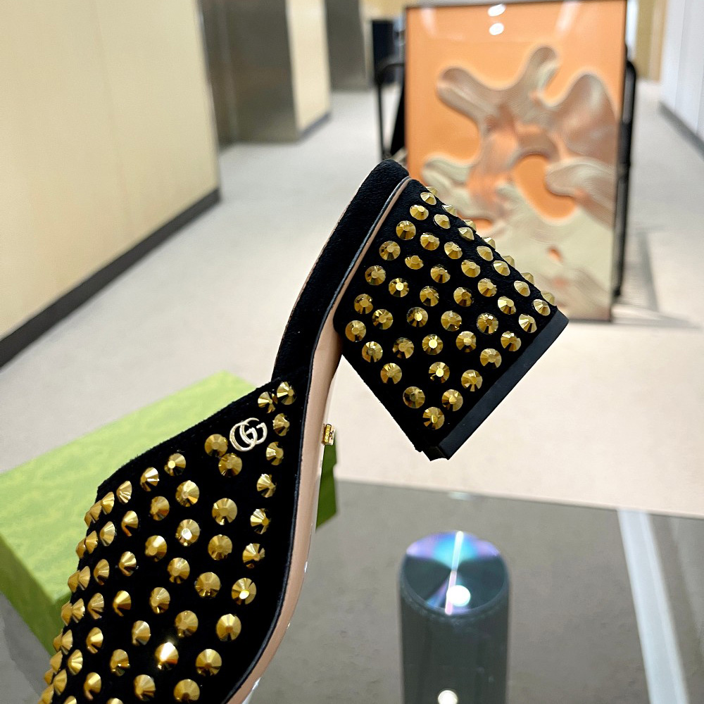 Gucci Women's Slide Sandal With Crystals - FashionPlug