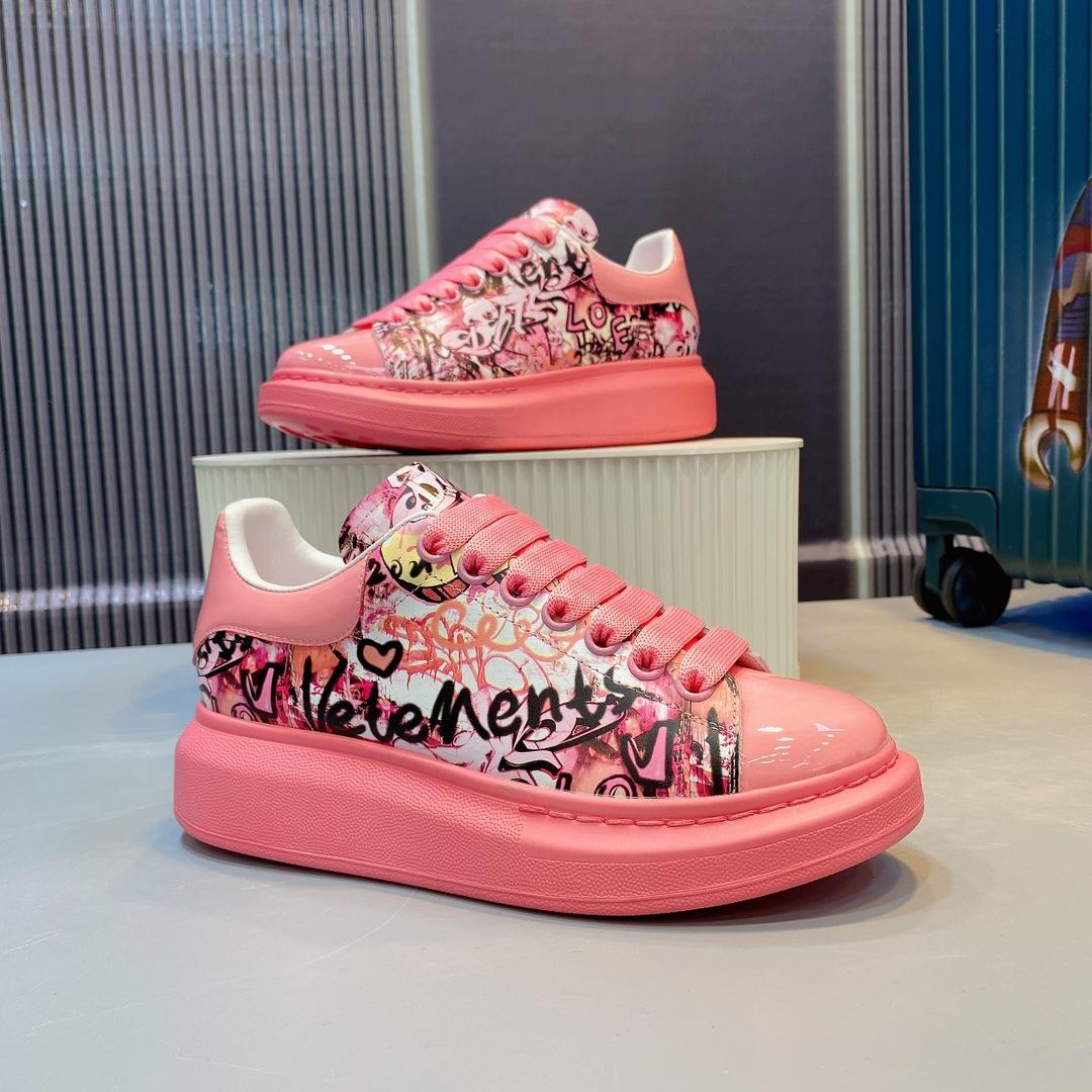 Alexander Mqueen Oversized Sneaker  - FashionPlug