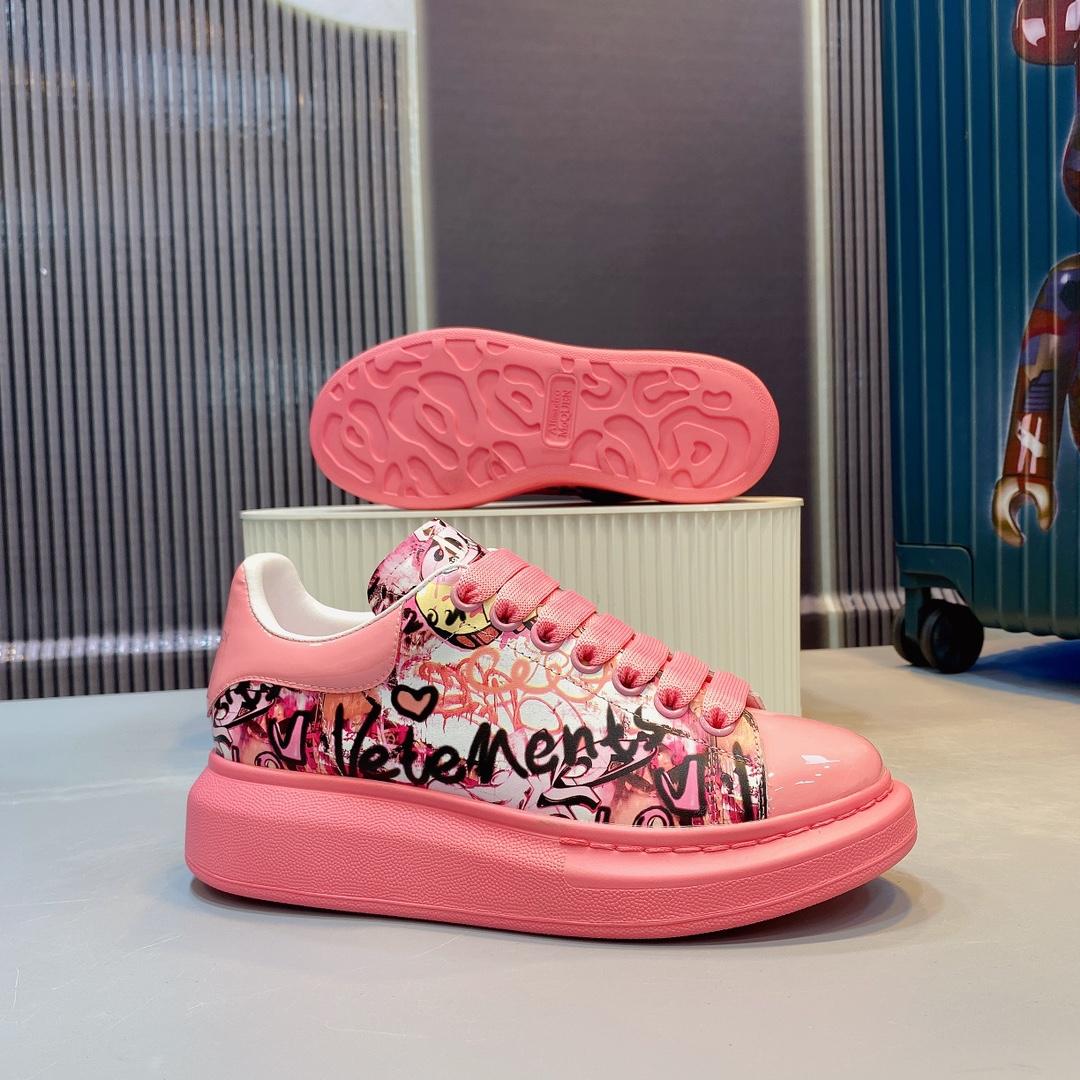 Alexander Mqueen Oversized Sneaker  - FashionPlug