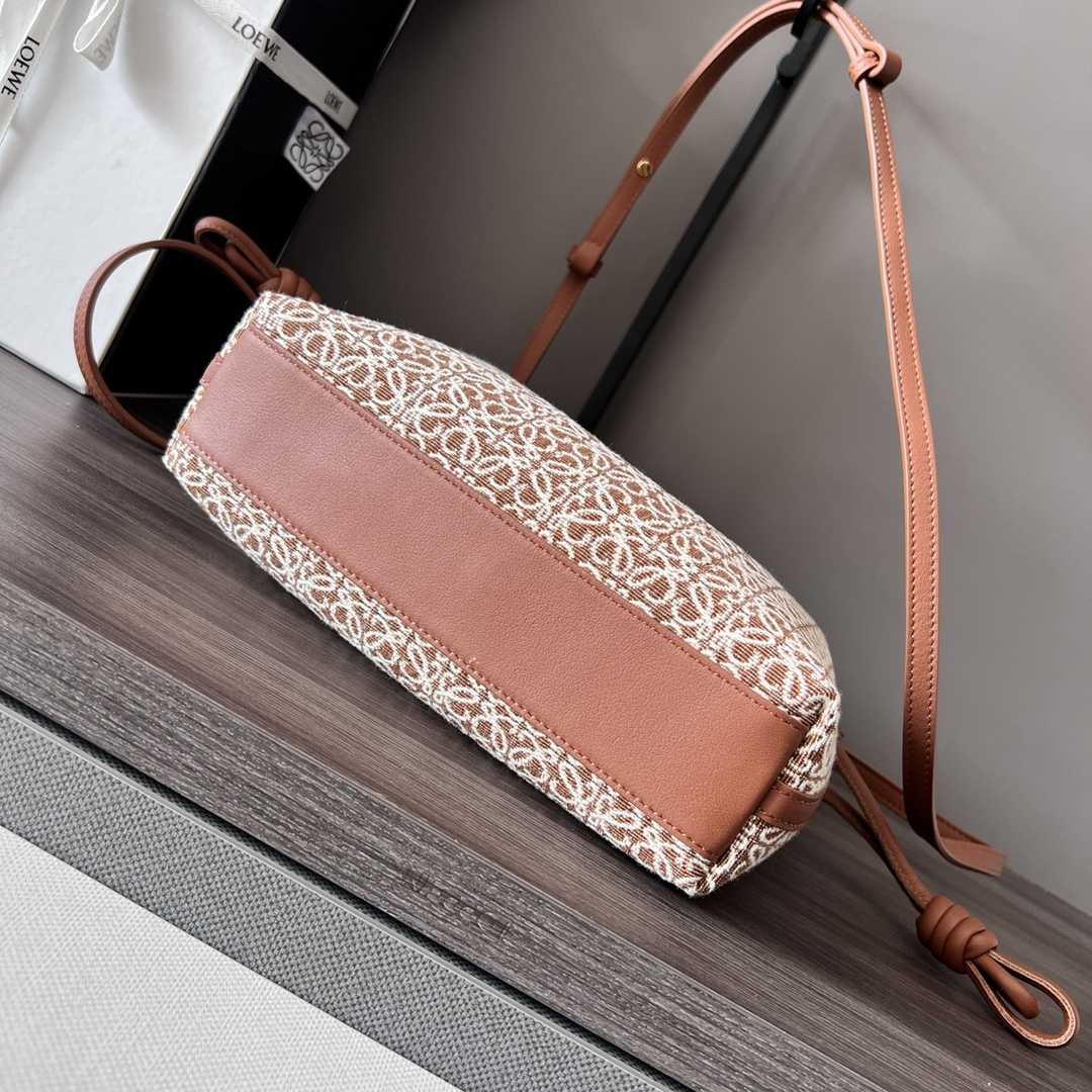 Loewe Mini Flamenco Clutch In Anagram Jacquard And Calfskin(23-18-9CM) - FashionPlug