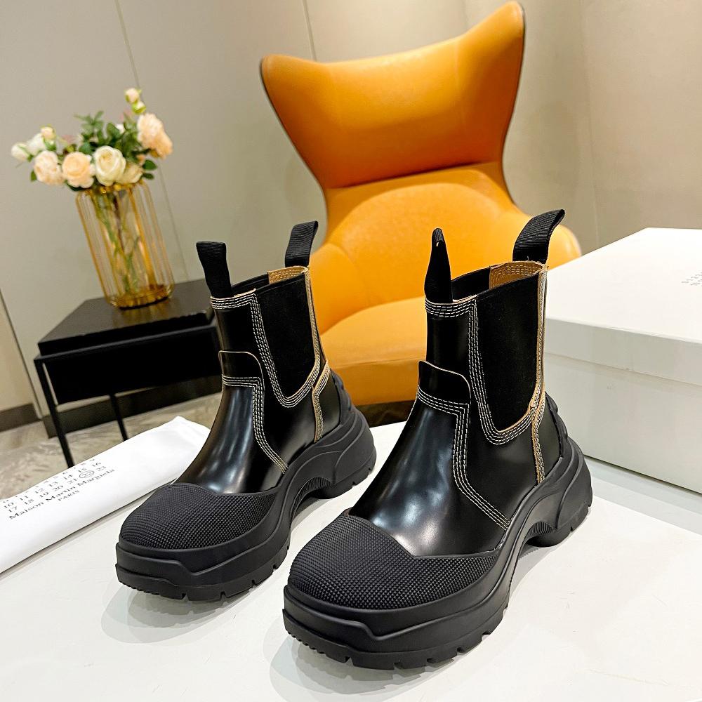 Maison Margiela Leather Chelsea Boots - FashionPlug