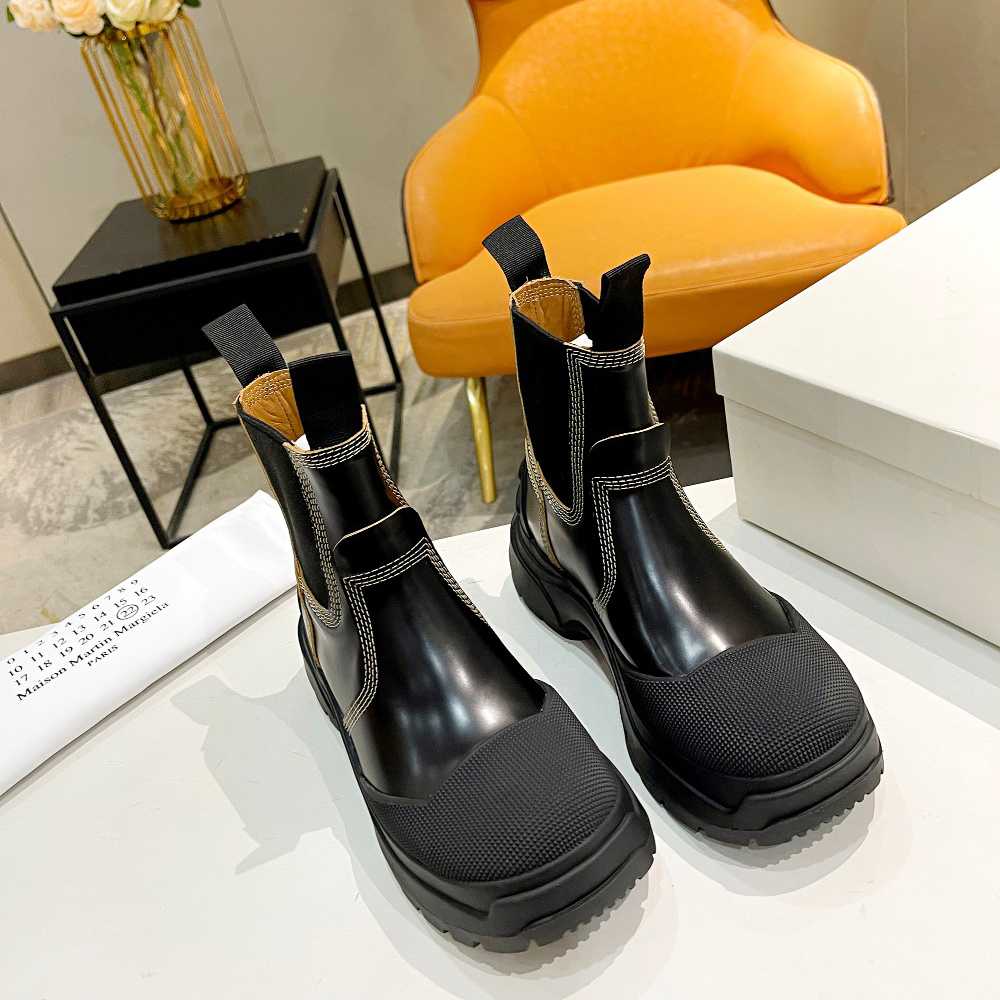 Maison Margiela Leather Chelsea Boots - FashionPlug