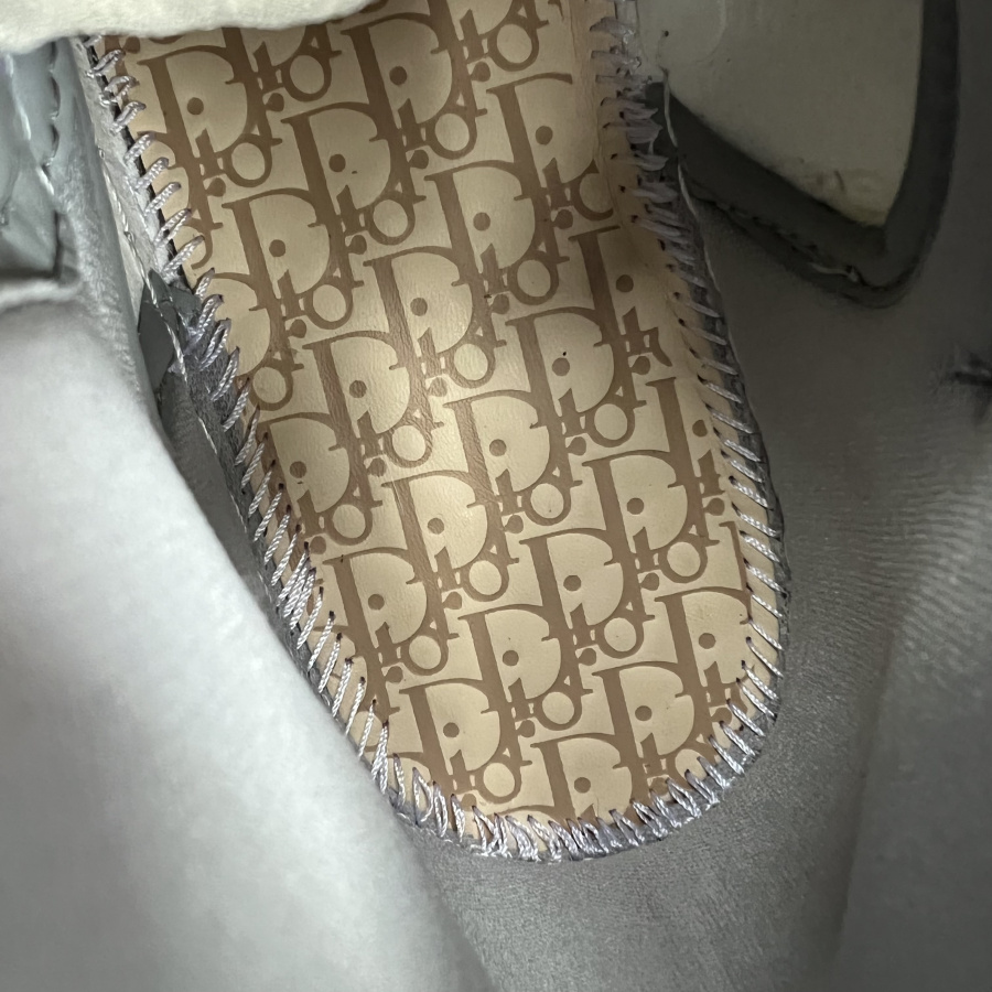 Dior x Air Jordan 1 High OG Sneaker    CN8607-002 - FashionPlug