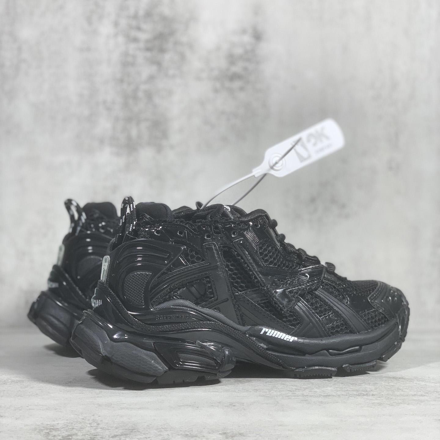 Balenciaga Runner Sneaker In Black - FashionPlug