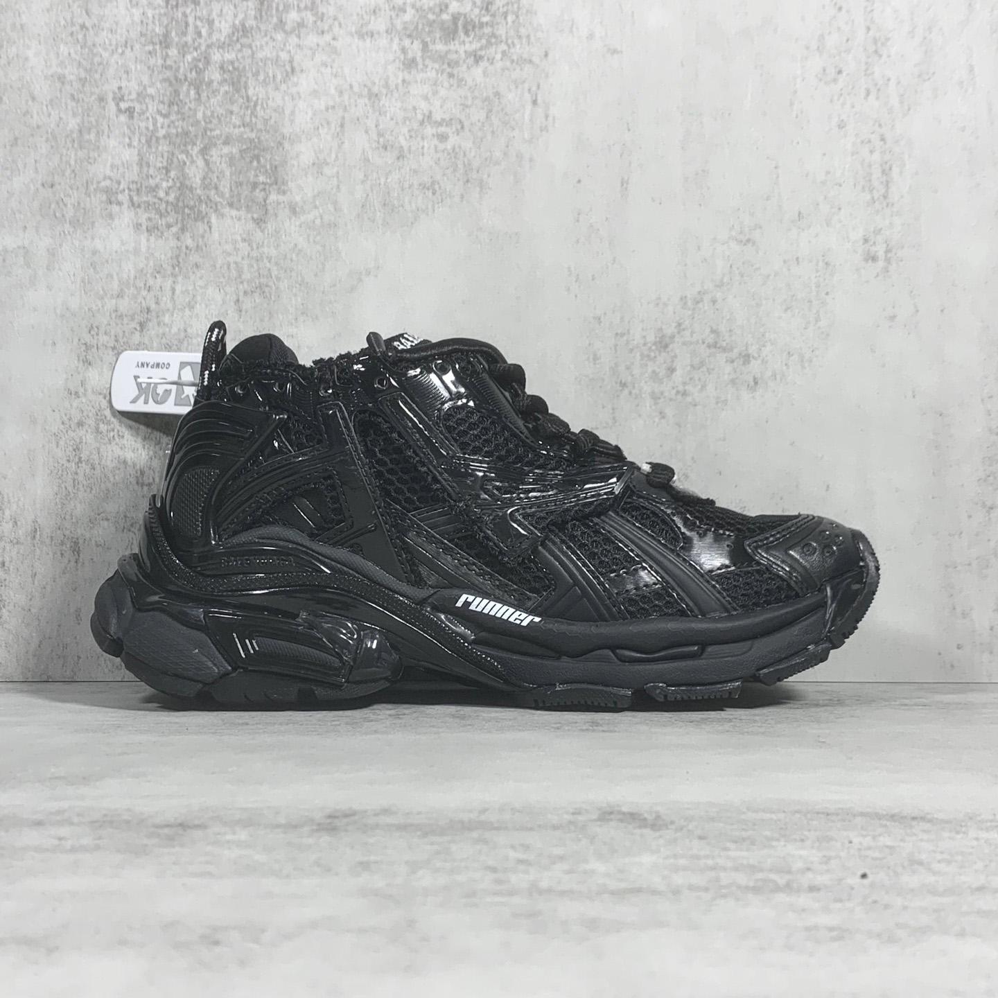 Balenciaga Runner Sneaker In Black - FashionPlug