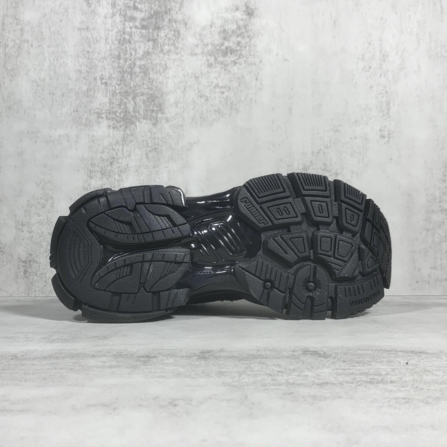 Balenciaga Runner Sneaker In Black - FashionPlug