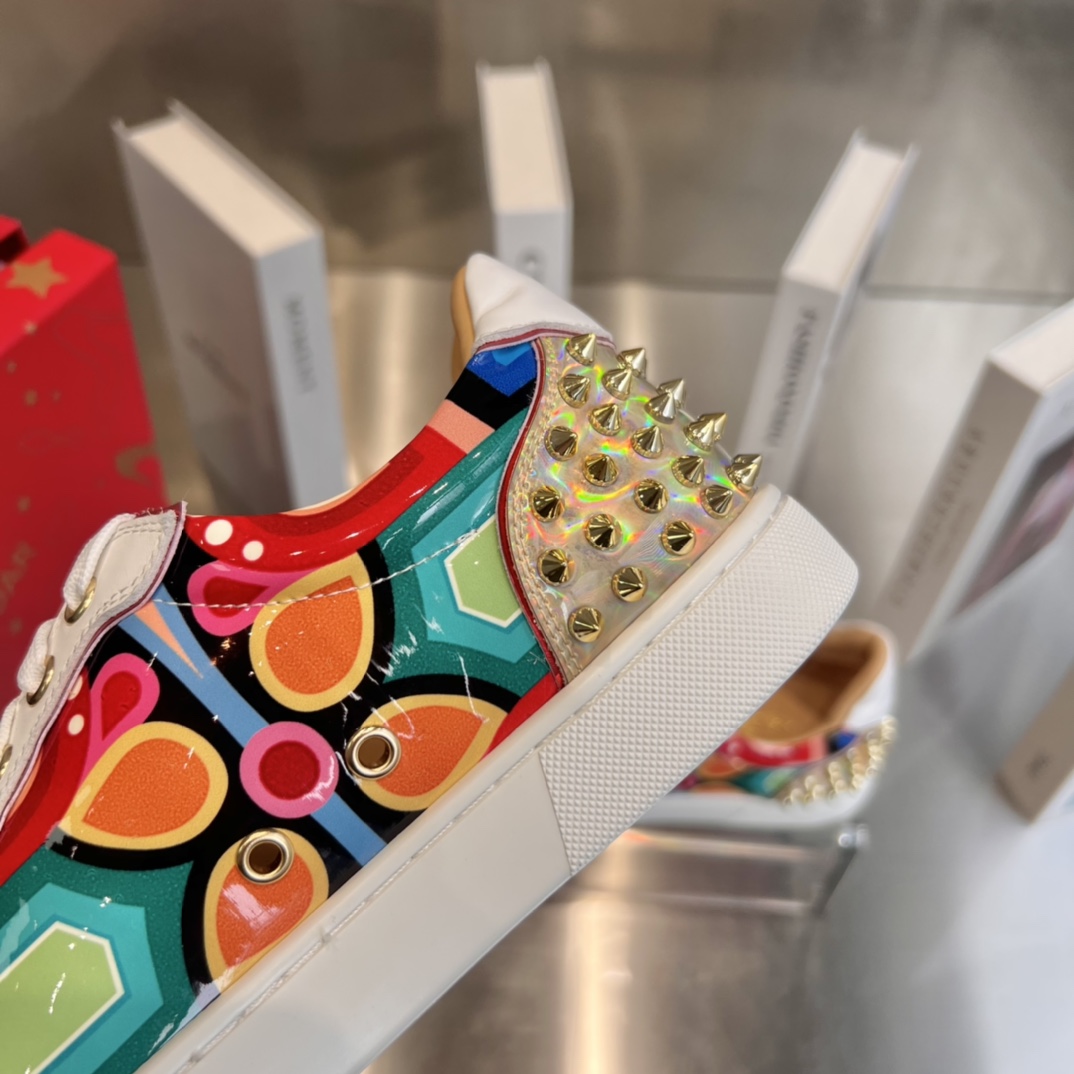 Christian Louboutin Low-Top Sneaker - FashionPlug