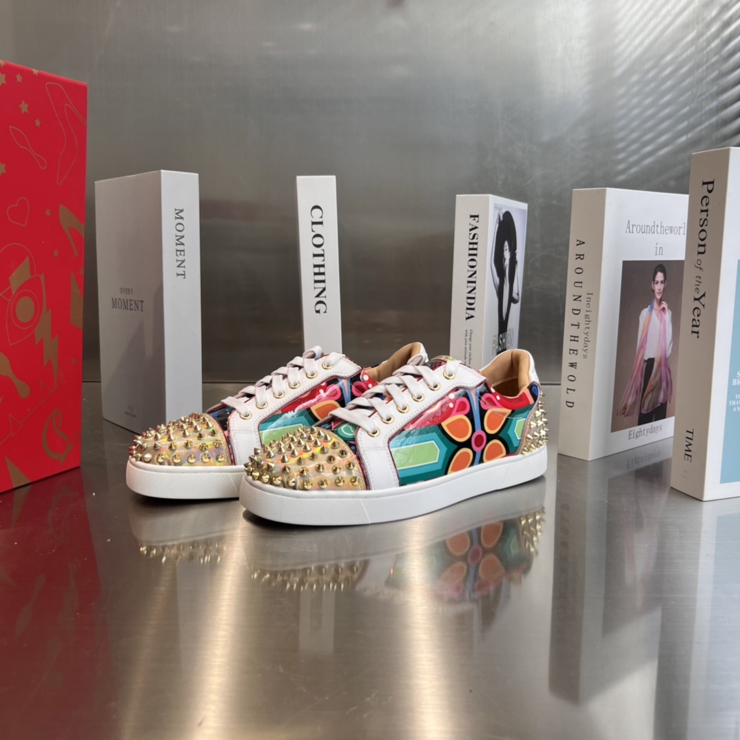 Christian Louboutin Low-Top Sneaker - FashionPlug