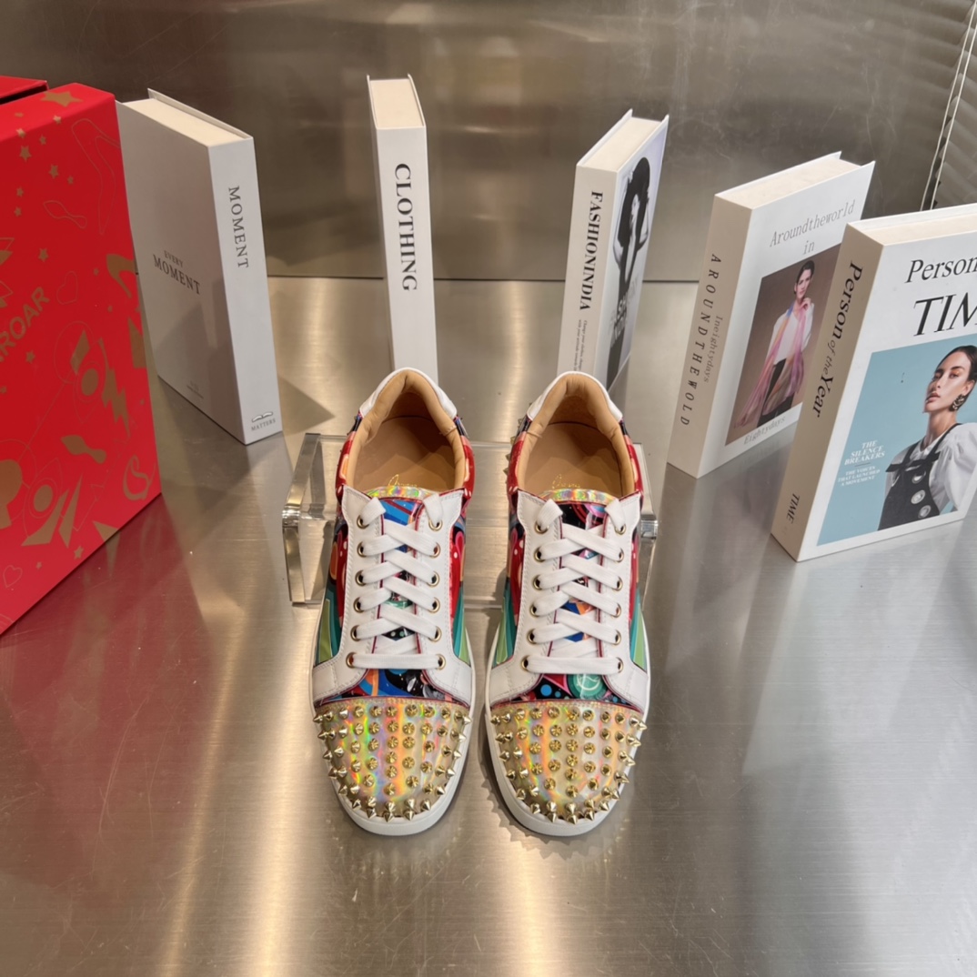 Christian Louboutin Low-Top Sneaker - FashionPlug