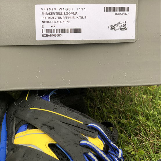 Balenciaga Tess Sneaker  - FashionPlug