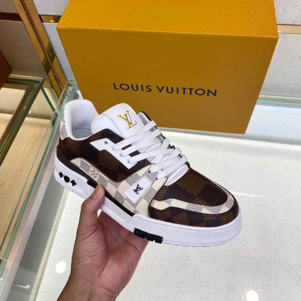 Louis Vuitton LV Trainer Sneaker    (Upon UK Size)   1AAV8Y - FashionPlug
