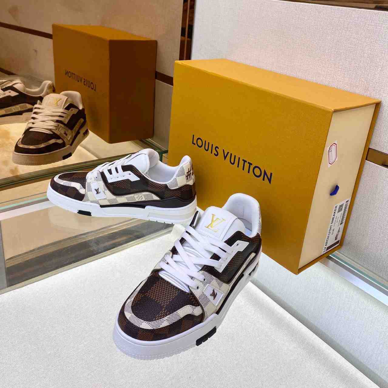 Louis Vuitton LV Trainer Sneaker    (Upon UK Size)   1AAV8Y - FashionPlug