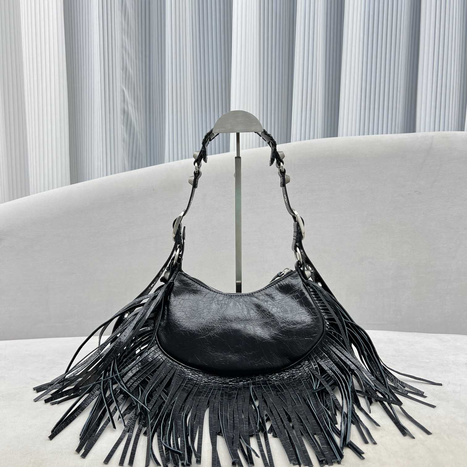 Balenciaga Women's Le Cagole Shoulder Bag(26-16-9.9cm) - FashionPlug