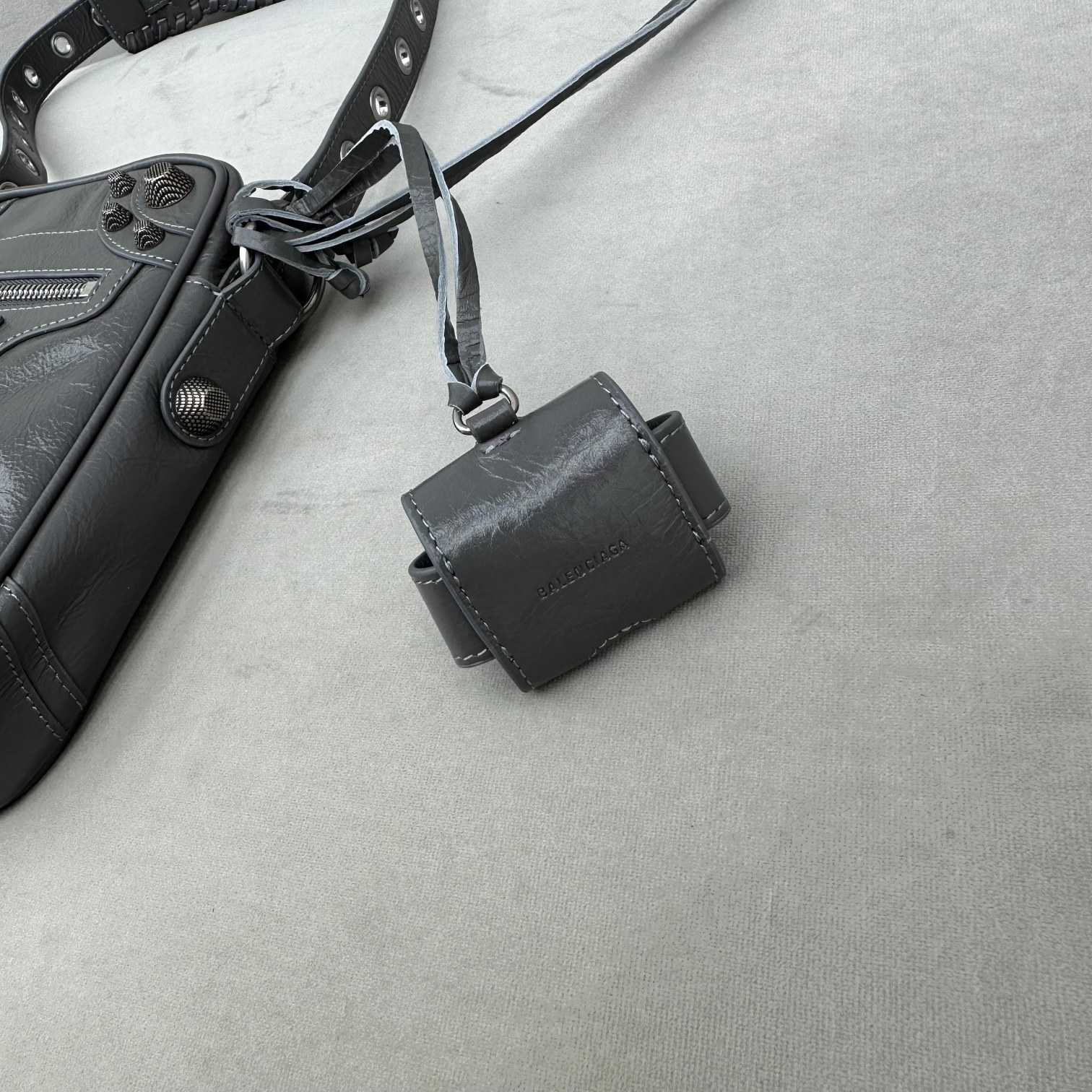 Balenciaga Men's Le Cagole Crossbody Bag(21-17-4.5cm) - FashionPlug
