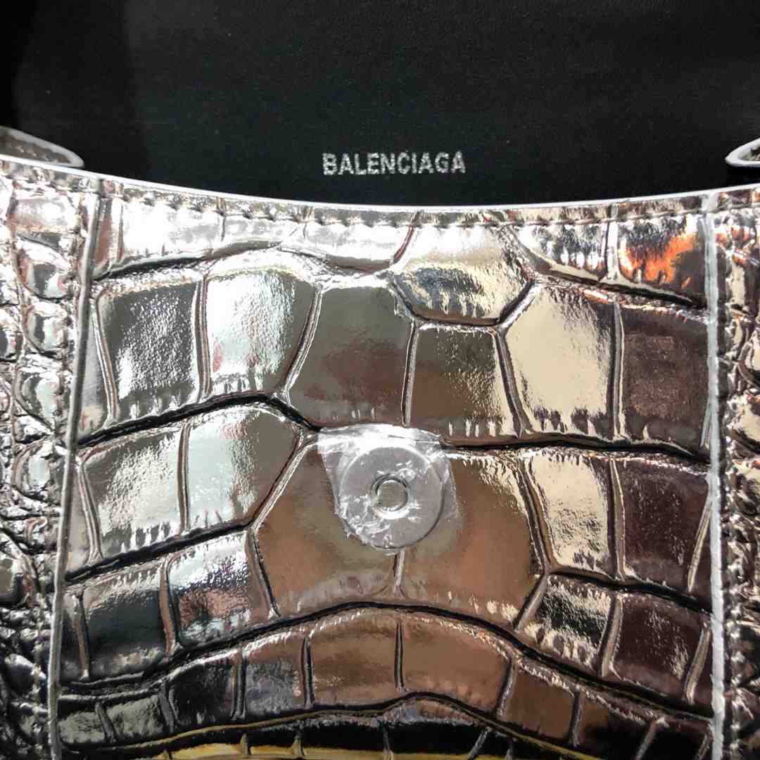 Balenciaga Women's Hourglass Small Handbag  (19-21-8cm) - FashionPlug